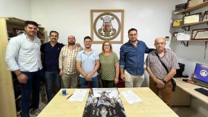 Firma del contrato con la hermandad de las ánimas